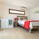 Mosso Boutique Ula
