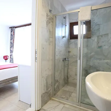 Mosso Boutique * Ula