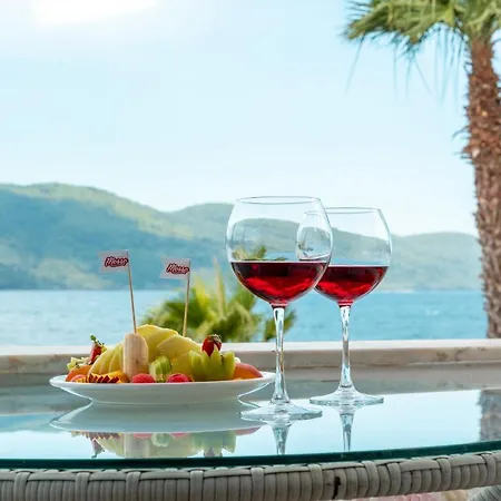 Mosso Boutique * Ula