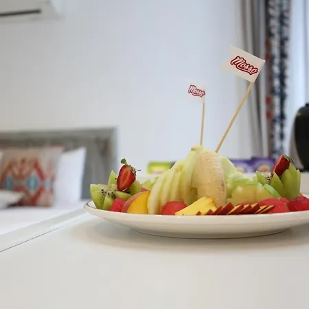 Mosso Boutique * Ula